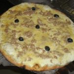 Pizza au thon et à la crème fraiche